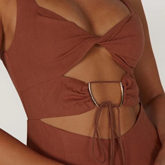 MESHKI Cut Out O Ring Linen Midi Dress - Brown - Picture 4 of 5